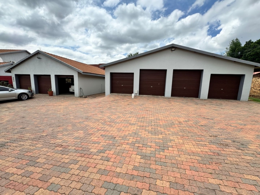 6 Bedroom Property for Sale in Orkney North West